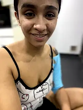 Isabella-Teen online show from October 2025 12:47:01 AM