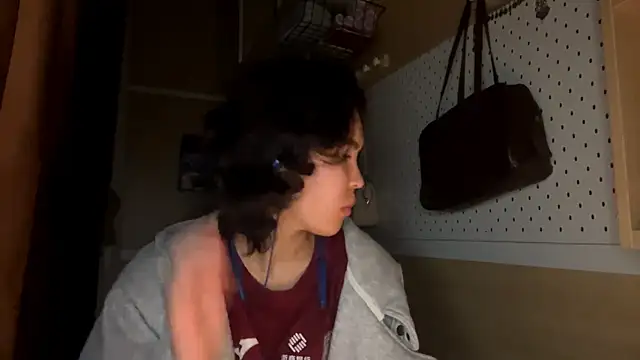 Snapshot of JennyCarpenter chatting on May 2026 10:25:02 PM JennyCarpenter online show from May 2026 10:25:02 PM
