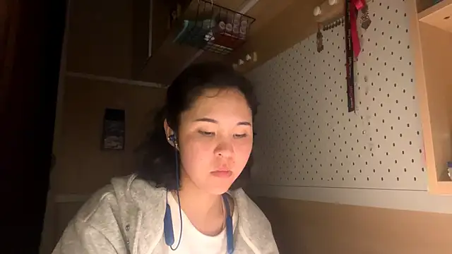 Snapshot of JennyCarpenter chatting on May 2026 10:17:02 PM JennyCarpenter online show from May 2026 10:17:02 PM