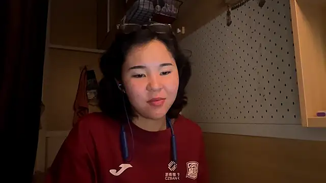 Snapshot of JennyCarpenter chatting on May 2026 11:03:02 PM JennyCarpenter online show from May 2026 11:03:02 PM