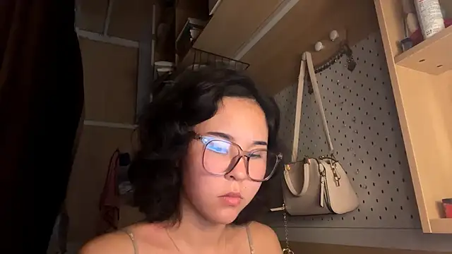 Snapshot of JennyCarpenter chatting on May 2026 10:48:01 PM JennyCarpenter online show from May 2026 10:48:01 PM