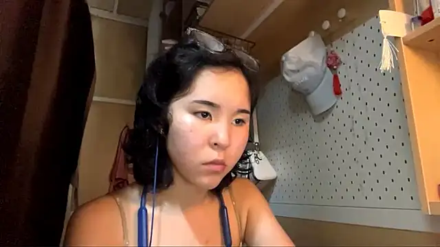 Snapshot of JennyCarpenter chatting on May 2026 06:51:01 AM JennyCarpenter online show from May 2026 06:51:01 AM