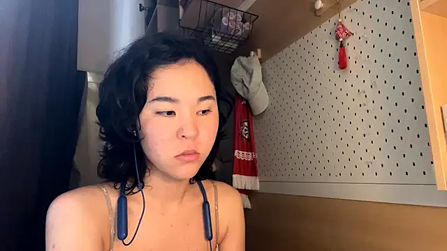 Snapshot of JennyCarpenter chatting on June 2026 02:11:02 AM JennyCarpenter online show from June 2026 02:11:02 AM