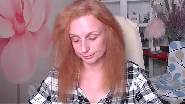 Snapshot of Venus_love1 chatting on June 2026 05:48:01 PM Venus love1 online show from June 2026 05:48:01 PM