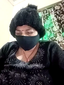 Snapshot of Love-890 chatting on December 2025 03:54:02 PM Love-890 online show from December 2025 03:54:02 PM