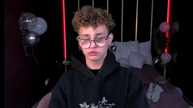 NathanCurl online show from October 2025 07:36:02 PM