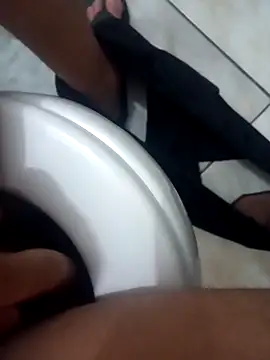 Snapshot of Onlinemisterio chatting on October 2025 01:23:01 AM Onlinemisterio online show from October 2025 01:23:01 AM