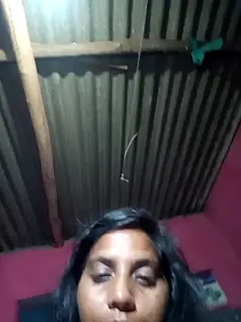 Snapshot of Hot_kadi83 chatting on September 2025 06:54:01 PM Hot kadi83 online show from September 2025 06:54:01 PM