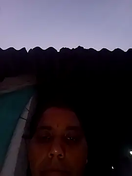 Snapshot of Hot_kadi83 chatting on September 2025 01:04:01 PM Hot kadi83 online show from September 2025 01:04:01 PM