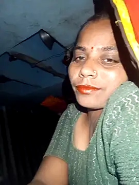 Snapshot of Hot_kadi83 chatting on October 2025 04:29:02 PM Hot kadi83 online show from October 2025 04:29:02 PM