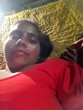 Snapshot of Hot_kadi83 chatting on October 2025 05:47:02 PM Hot kadi83 online show from October 2025 05:47:02 PM