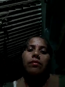 Snapshot of Hot_kadi83 chatting on October 2025 03:36:01 PM Hot kadi83 online show from October 2025 03:36:01 PM