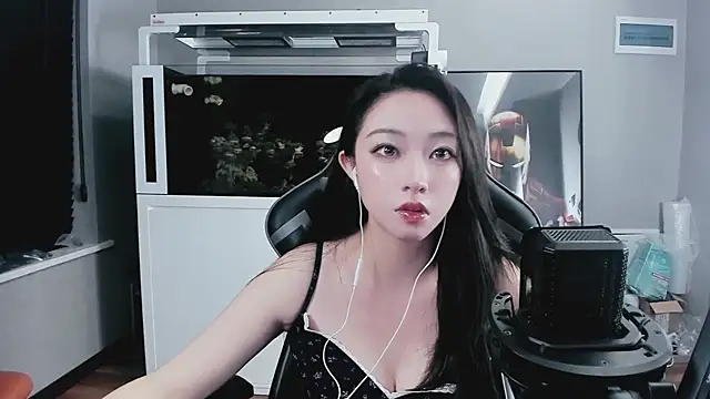 Snapshot of Keke-Bai chatting on September 2025 01:16:01 PM Keke-Bai online show from September 2025 01:16:01 PM