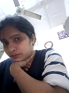 Snapshot of aliya-jaan71 chatting on November 2025 06:39:01 PM aliya-jaan71 online show from November 2025 06:39:01 PM