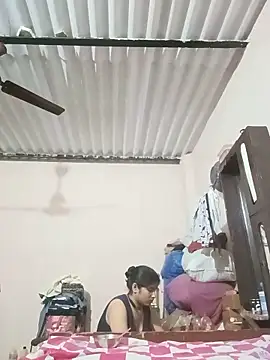 aliya-jaan71 online show from May 2026 06:37:01 PM