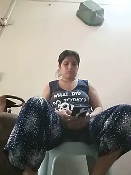 aliya-jaan71 online show from May 2026 07:04:02 AM
