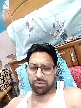 mohsin99272 online show from October 2025 10:43:02 PM