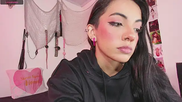 Snapshot of agathaaiko6 chatting on December 2025 12:51:01 AM agathaaiko6 online show from December 2025 12:51:01 AM