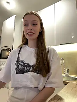 FriendlyFire 18 online show from October 2025 05:55:02 PM