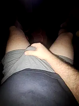 Snapshot of Pyromanancer chatting on December 2025 09:41:02 PM Pyromanancer online show from December 2025 09:41:02 PM