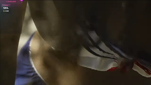 Snapshot of SUM___ chatting on October 2025 06:47:02 PM SUM online show from October 2025 06:47:02 PM