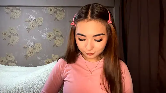 Snapshot of BahaiHeaven chatting on October 2025 02:35:02 PM BahaiHeaven online show from October 2025 02:35:02 PM