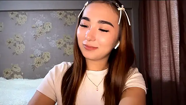 Snapshot of BahaiHeaven chatting on October 2025 08:12:02 AM BahaiHeaven online show from October 2025 08:12:02 AM