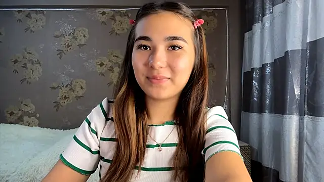 Snapshot of BahaiHeaven chatting on October 2025 08:47:02 AM BahaiHeaven online show from October 2025 08:47:02 AM