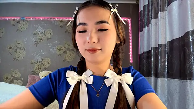 Snapshot of BahaiHeaven chatting on November 2025 11:27:02 AM BahaiHeaven online show from November 2025 11:27:02 AM