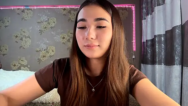 Snapshot of BahaiHeaven chatting on November 2025 11:44:01 AM BahaiHeaven online show from November 2025 11:44:01 AM