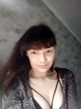 AliceSwan1122 online show from February 2026 11:30:02 PM