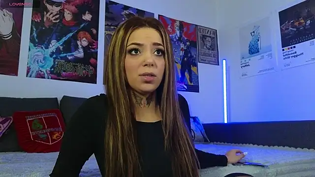 KiraQuinn1 online show from October 2025 03:21:02 PM