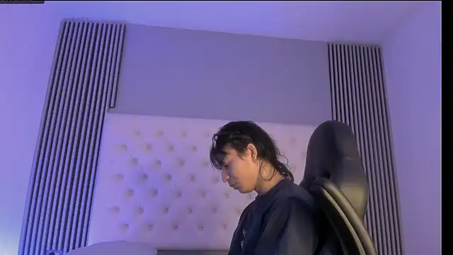 toji luxxer online show from November 2025 02:44:02 AM