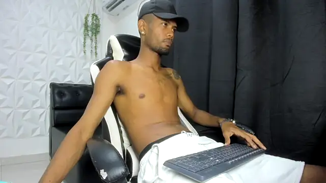 saack  xx online show from May 2026 12:40:01 AM
