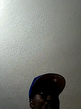 Snapshot of ChocolatebbC4u chatting on November 2025 10:02:02 AM ChocolatebbC4u online show from November 2025 10:02:02 AM