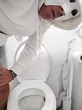 Snapshot of Francy36 chatting on September 2025 10:22:01 PM Francy36 online show from September 2025 10:22:01 PM