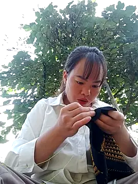 Snapshot of emilyzz chatting on November 2025 01:48:01 AM emilyzz online show from November 2025 01:48:01 AM