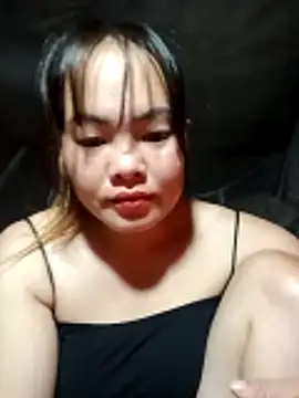 Snapshot of emilyzz chatting on December 2025 02:05:02 AM emilyzz online show from December 2025 02:05:02 AM