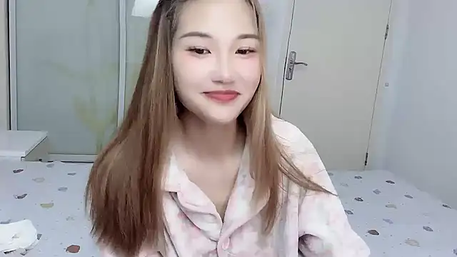 Snapshot of W-Sunflower chatting on October 2025 06:14:02 AM W-Sunflower online show from October 2025 06:14:02 AM