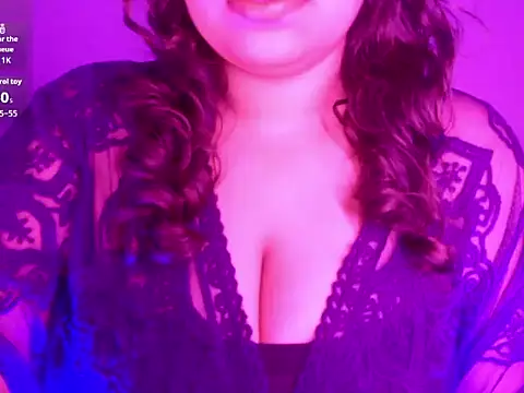 Snapshot of _Ameera_ chatting on November 2025 04:50:01 PM Ameera online show from November 2025 04:50:01 PM