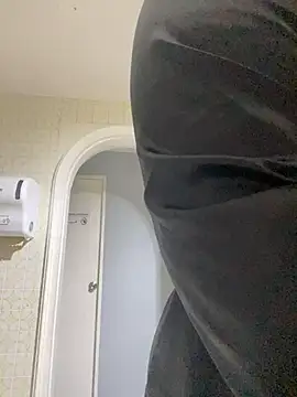 Snapshot of krisstenSantos chatting on November 2025 11:43:01 AM krisstenSantos online show from November 2025 11:43:01 AM