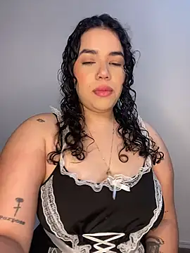 Snapshot of krisstenSantos chatting on November 2025 12:20:01 PM krisstenSantos online show from November 2025 12:20:01 PM