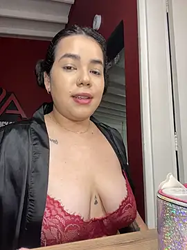 Snapshot of krisstenSantos chatting on November 2025 12:16:02 PM krisstenSantos online show from November 2025 12:16:02 PM