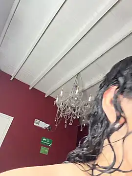 krisstenSantos online show from March 2026 12:57:02 PM