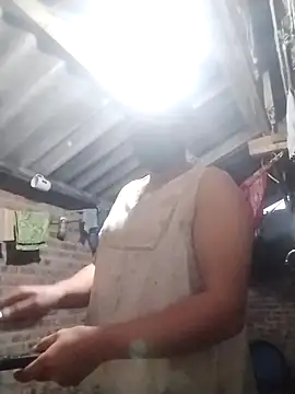 Snapshot of Emmyly_123 chatting on February 2026 12:09:01 AM Emmyly 123 online show from February 2026 12:09:01 AM