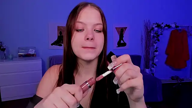 BetsyKiss online show from November 2025 05:13:02 PM