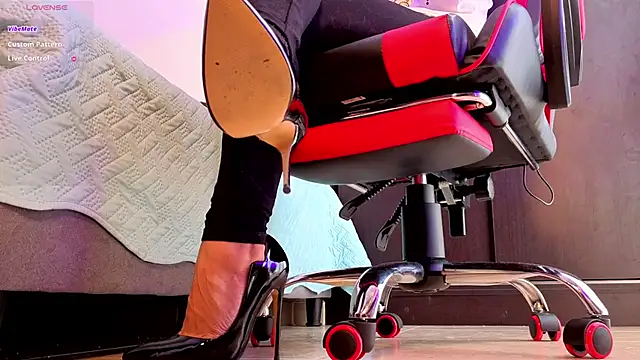 heylovelygirl online show from February 2026 02:57:01 PM