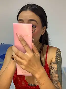 MiQeilaSweet online show from June 2026 11:42:02 PM