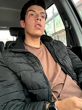 mattebret11 online show from October 2025 03:13:02 PM