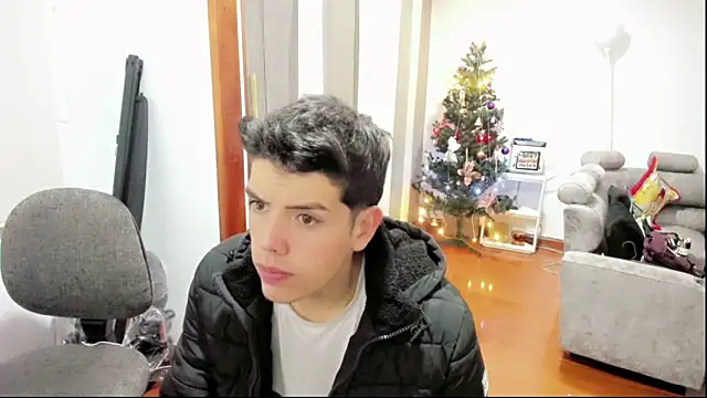 mattebret11 online show from November 2025 09:41:01 AM